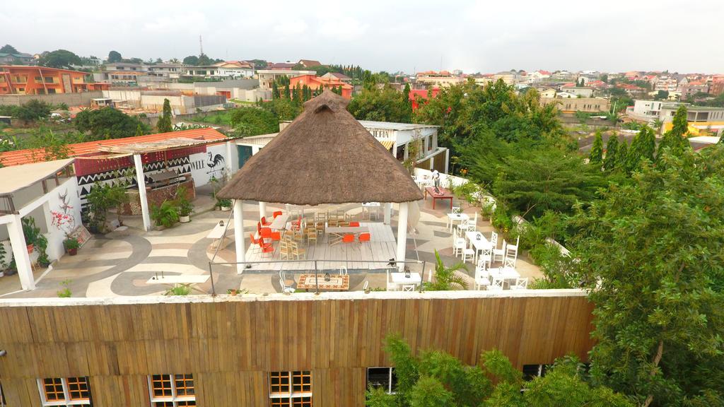אבידג'אן Bushman Cafe Hotel מראה חיצוני תמונה
