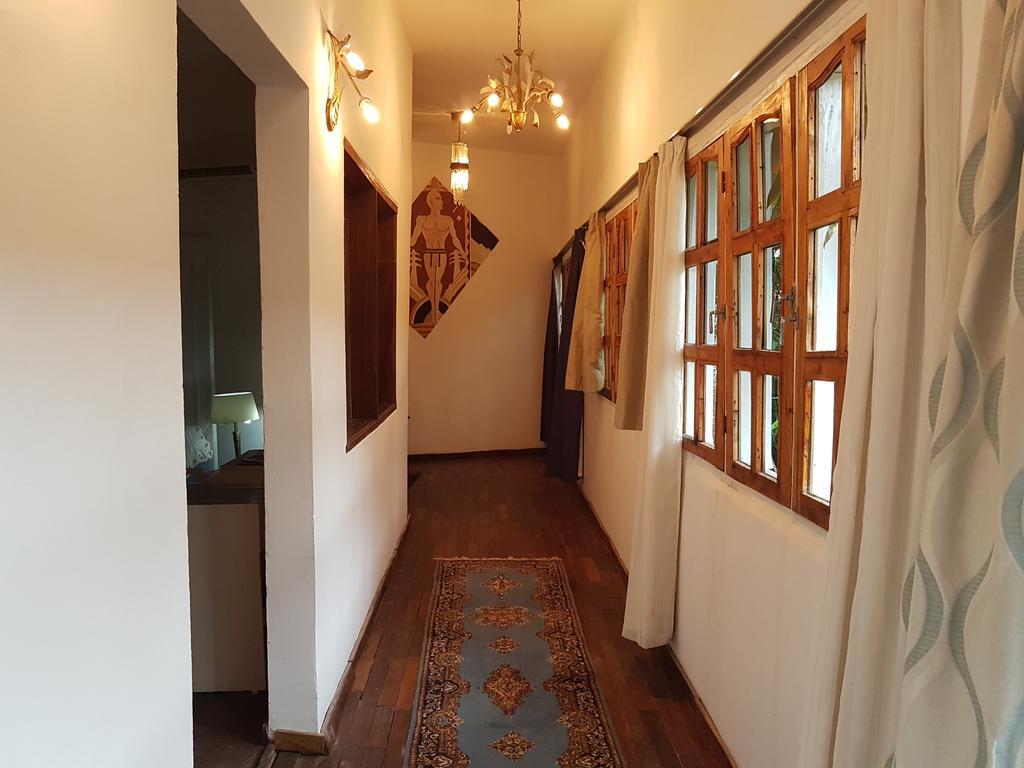 אבידג'אן Bushman Cafe Hotel מראה חיצוני תמונה
