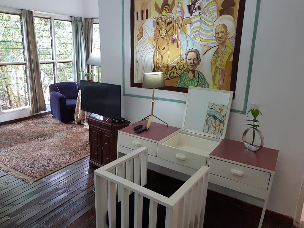 אבידג'אן Bushman Cafe Hotel מראה חיצוני תמונה